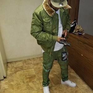 Meet your Posher, Cj